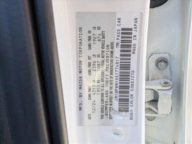Used 2025 MAZDA MAZDA3 Hatchback w/Premium Plus Pkg image 24