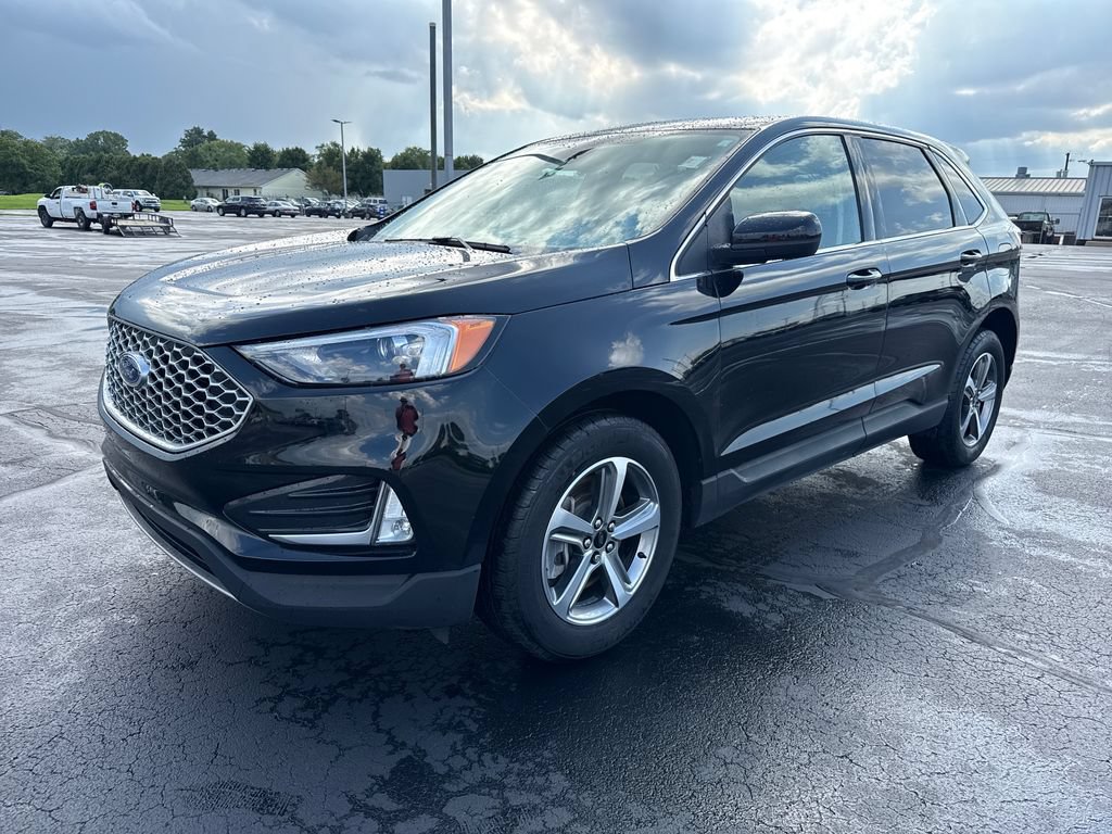 Used 2024 Ford Edge SEL w/ Convenience Package AWD/4WD image 5