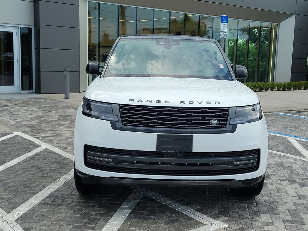 Certified 2025 Land Rover Range Rover SE AWD/4WD image 8