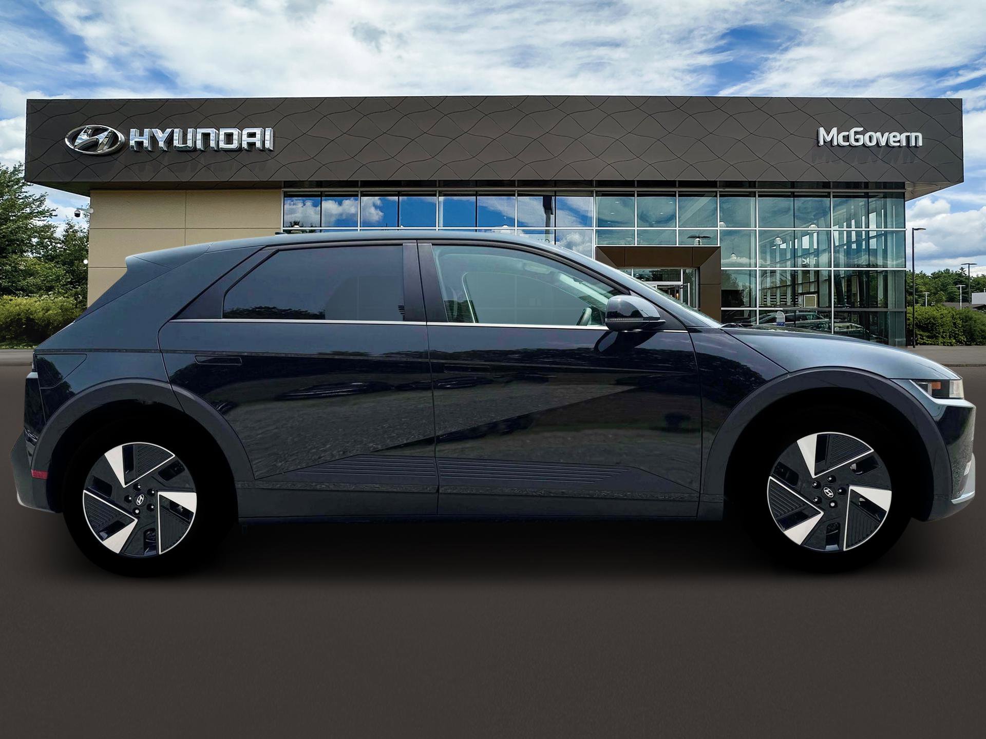 New 2026 Hyundai Ioniq 5 SE AWD/4WD image 8