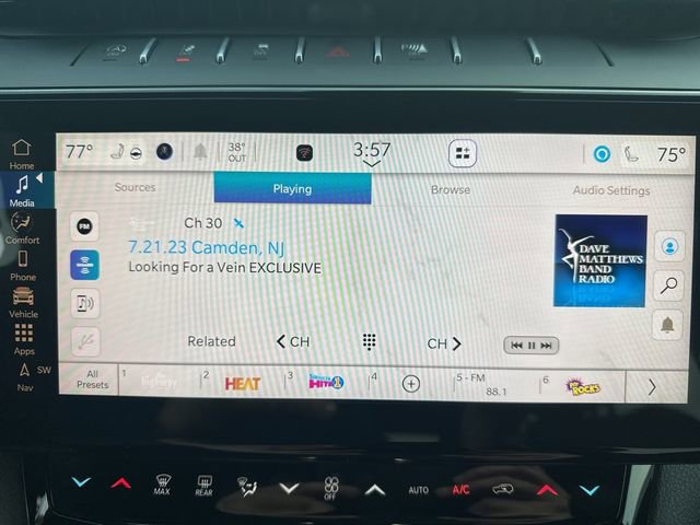 New 2026 Jeep Grand Cherokee Altitude AWD/4WD image 18