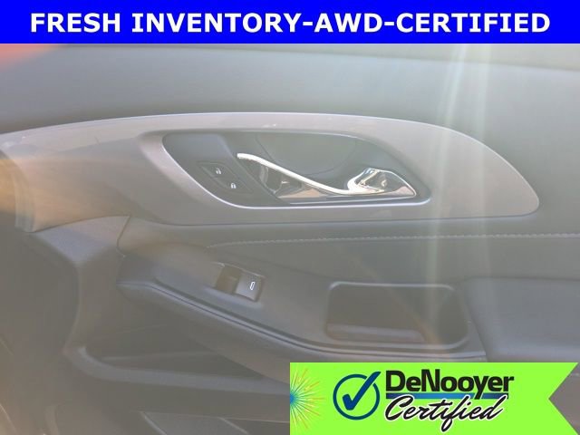 Used 2022 Chevrolet Traverse LT w/ LPO, Floor Liner Package image 20