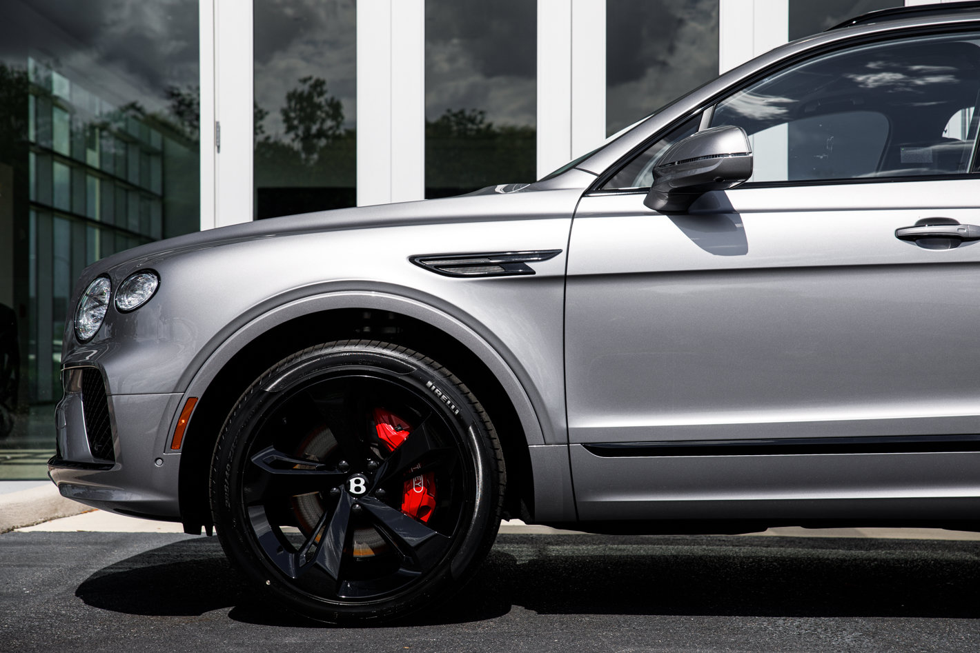 New 2026 Bentley Bentayga AWD/4WD image 9