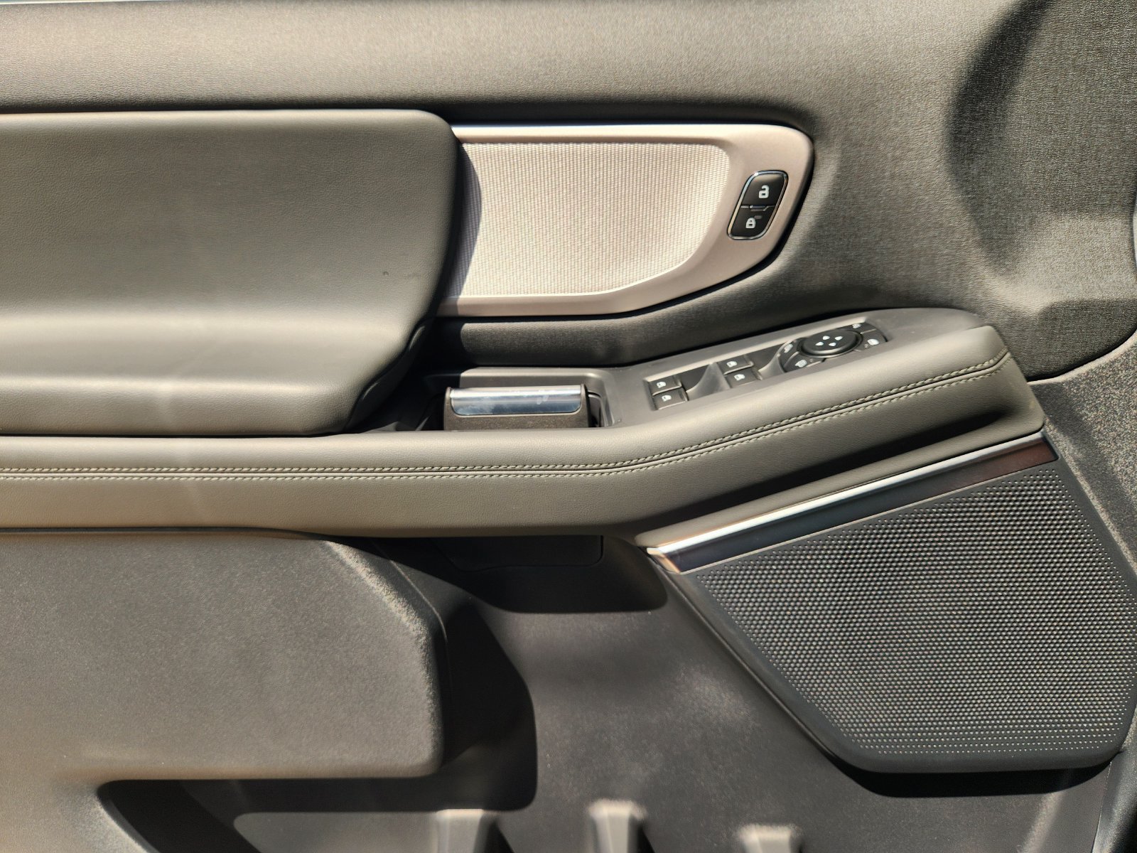 New 2027 Ford Expedition Active RWD image 19