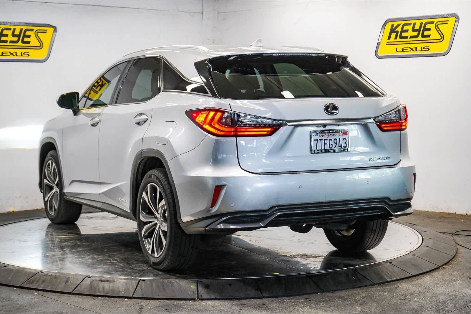 Used 2016 Lexus RX 450h FWD w/ Cold Weather Package image 3