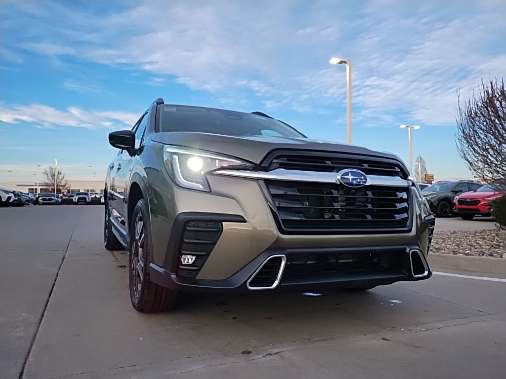 Used 2026 Subaru Ascent Touring AWD/4WD image 4