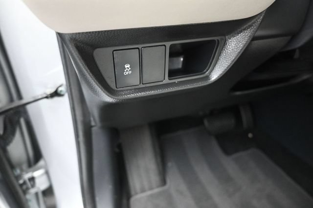 Certified 2026 Honda HR-V LX image 13
