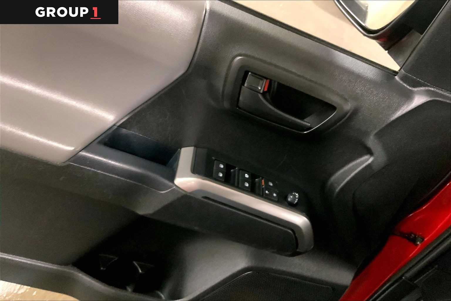 Certified 2021 Toyota Tacoma SR5 AWD/4WD image 36