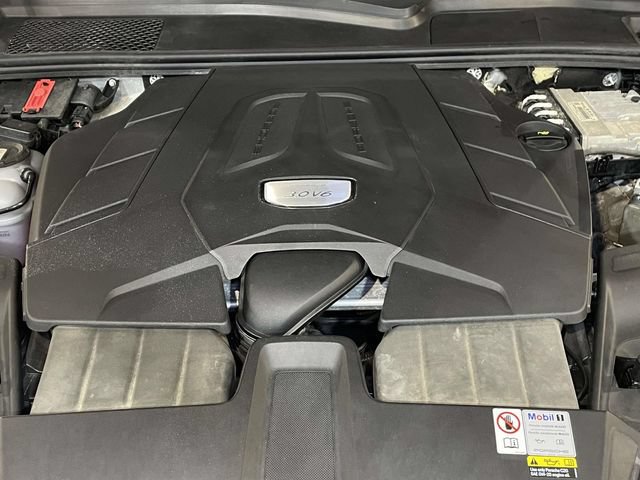 Certified 2023 Porsche Cayenne AWD/4WD image 17
