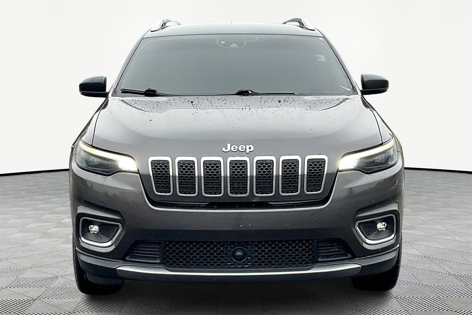 Used 2019 Jeep Cherokee Limited w/ Technology Group image 3