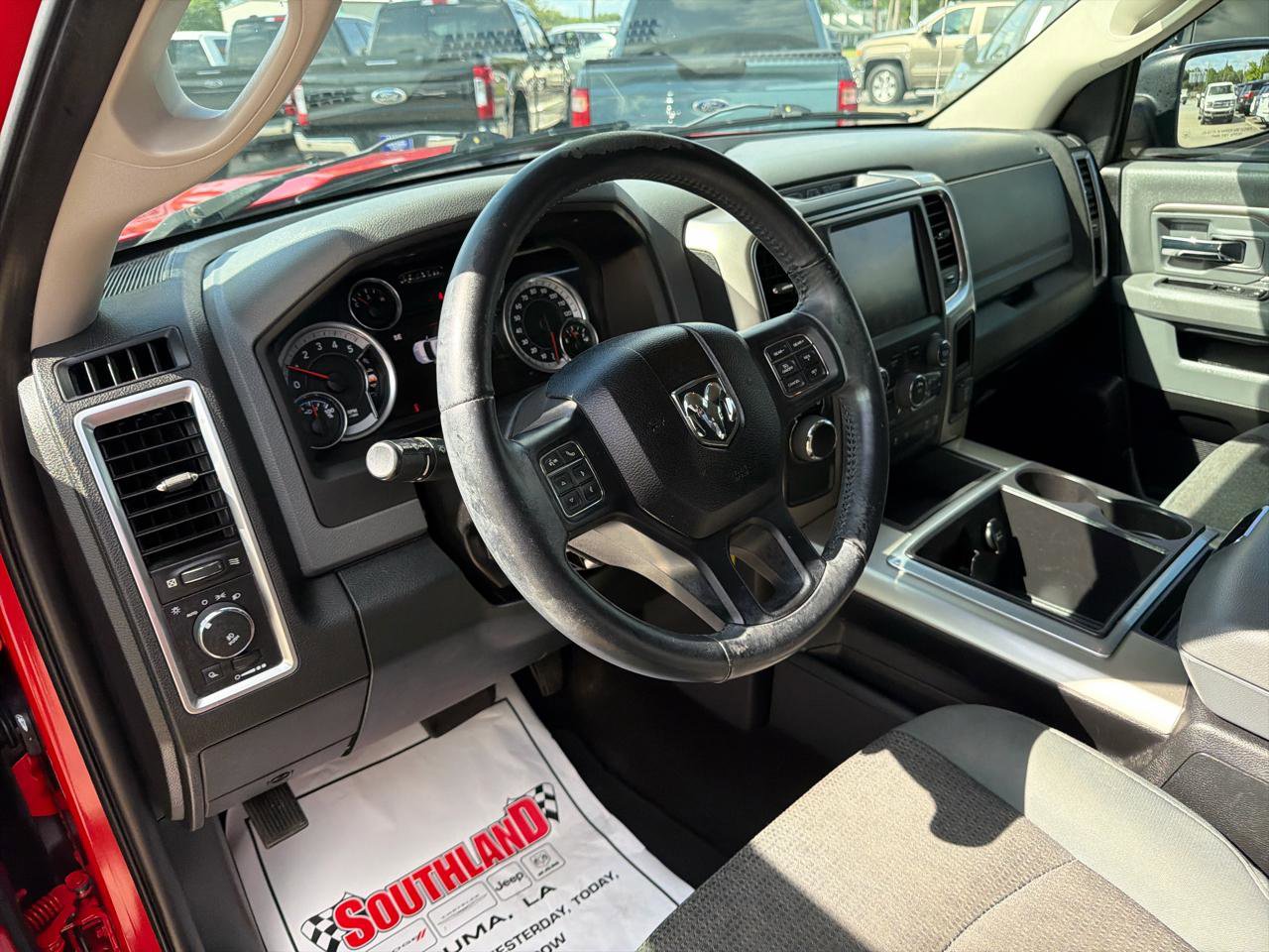 Used 2015 RAM 1500 Big Horn RWD image 15
