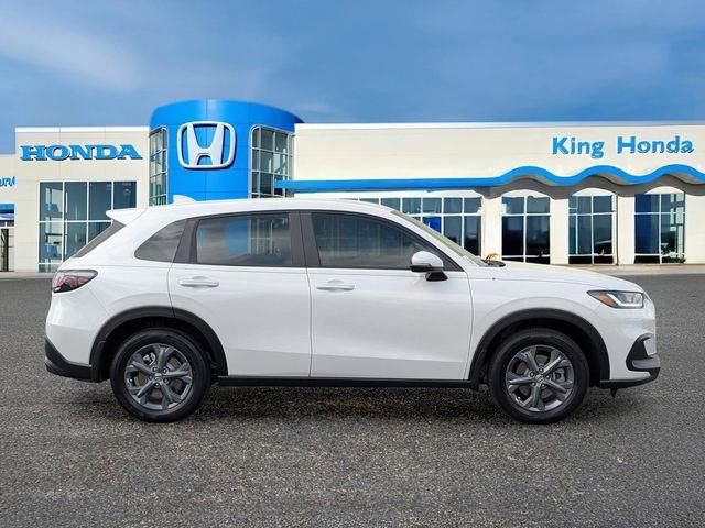 New 2026 Honda HR-V LX image 5