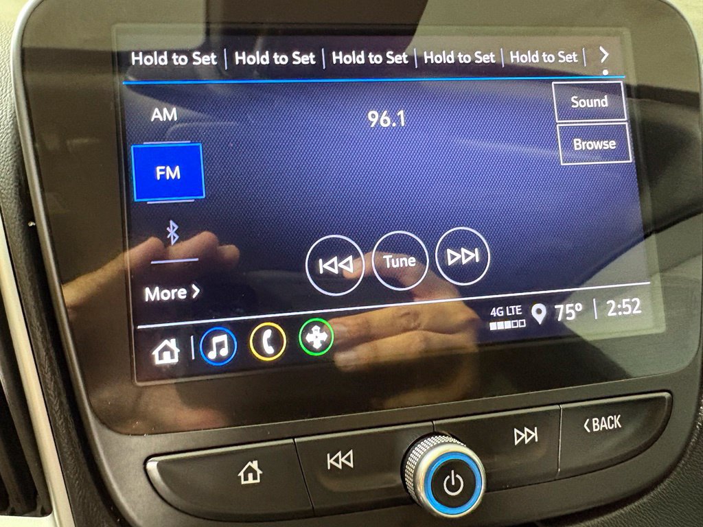Used 2024 Chevrolet Malibu RS FWD image 28