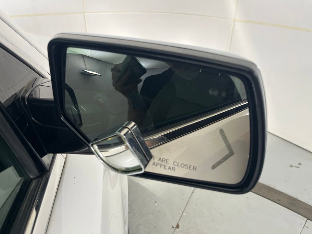Used 2019 Chevrolet Suburban Premier AWD/4WD image 50