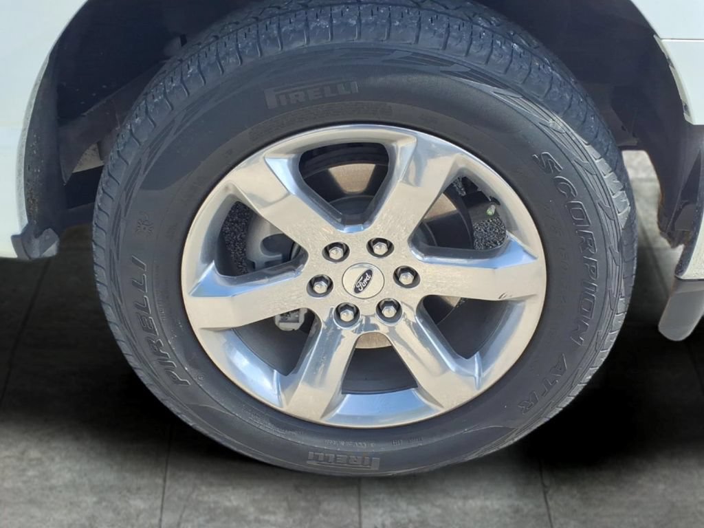 Used 2022 Ford F150 Lariat AWD/4WD image 9