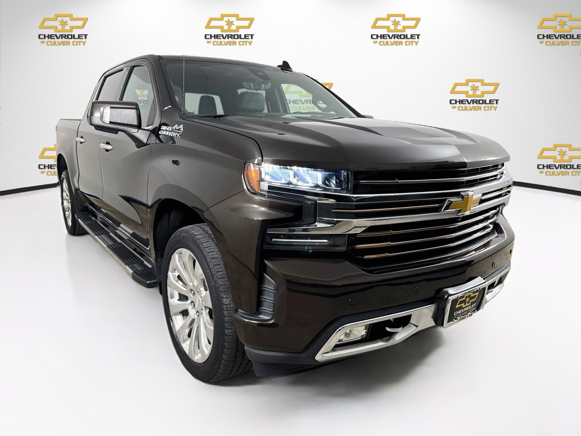Used 2019 Chevrolet Silverado 1500 High Country w/ Technology Package