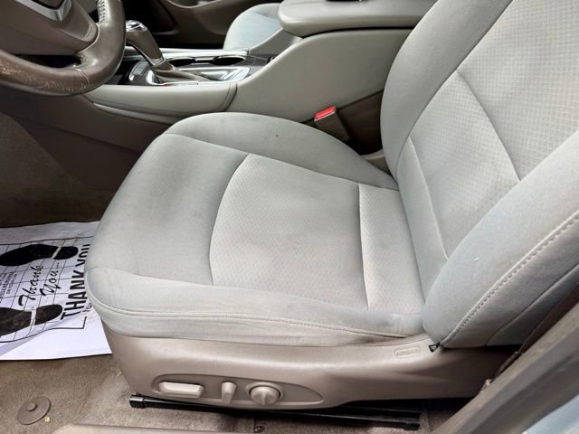 Used 2017 Chevrolet Malibu LT w/ Driver Confidence Package FWD image 25