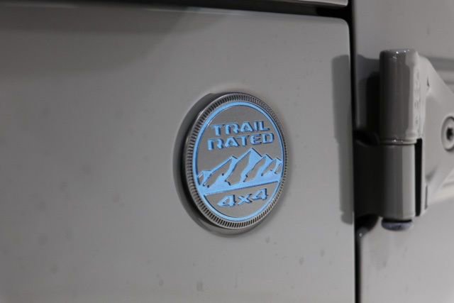 Used 2023 Jeep Wrangler Unlimited w/ Cold Weather Group image 10