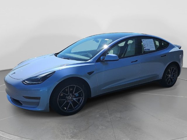 Used 2022 Tesla Model 3 Long Range AWD/4WD image 8