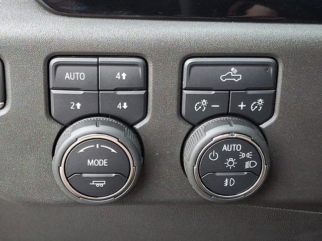 Certified 2024 Chevrolet Silverado 1500 LT Trail Boss w/ Convenience Package II AWD/4WD image 24