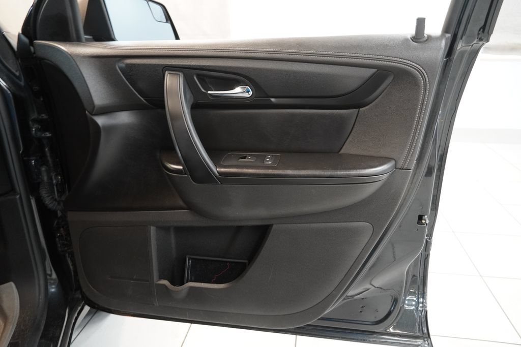 Used 2013 GMC Acadia SLE FWD image 36