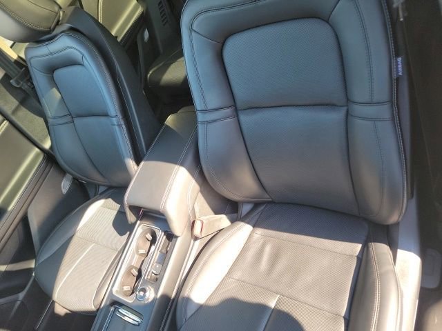 Used 2024 Lincoln Corsair Reserve w/ Equipment Group 201A image 32
