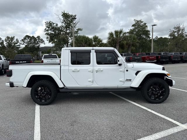 Used 2021 Jeep Gladiator Overland AWD/4WD image 2