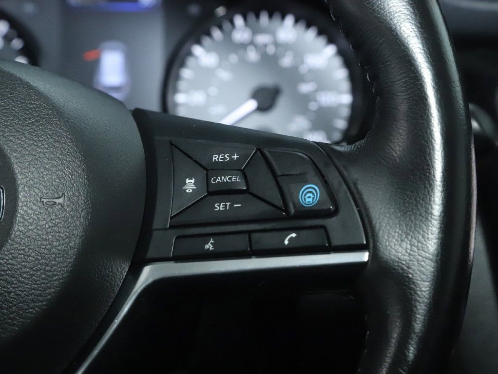 Used 2019 Nissan Rogue SV w/ Premium Package image 24