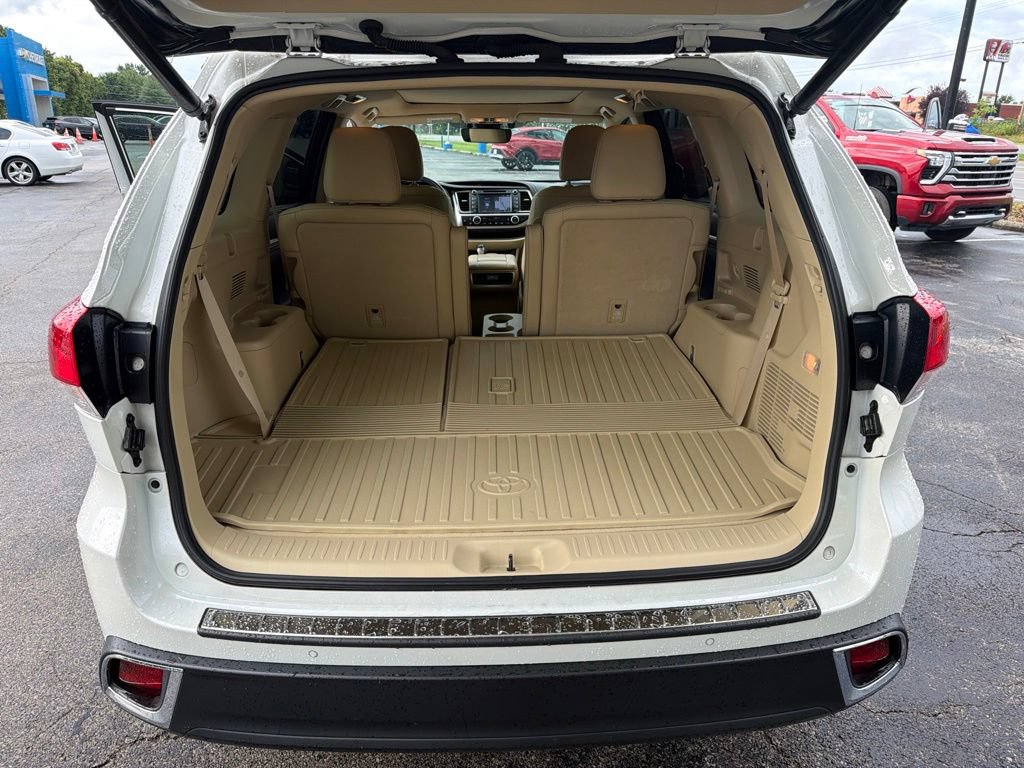 Used 2019 Toyota Highlander Limited Platinum AWD/4WD image 8