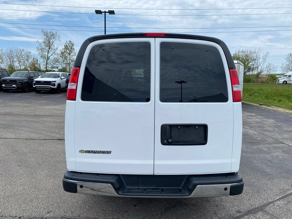 New 2025 Chevrolet Express 3500 LS w/ Chrome Appearance Package RWD image 6