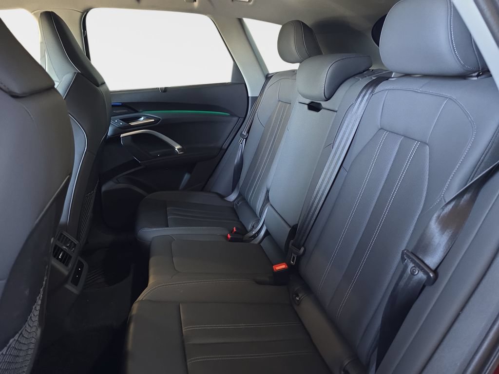 Used 2025 Audi Q5 Premium w/ Premium Plus AWD/4WD image 14