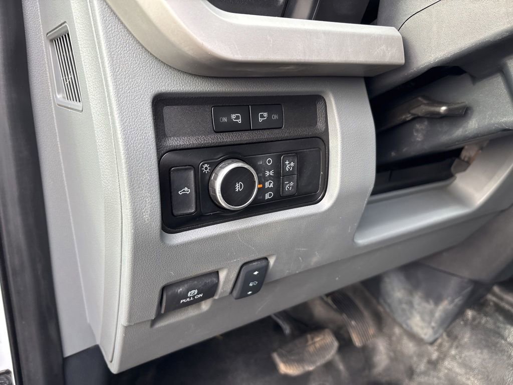 Used 2023 Ford F350 XLT w/ FX4 Off-Road Package image 16