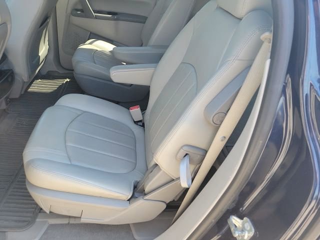 Used 2017 Buick Enclave Premium w/ Experience Buick Package image 11