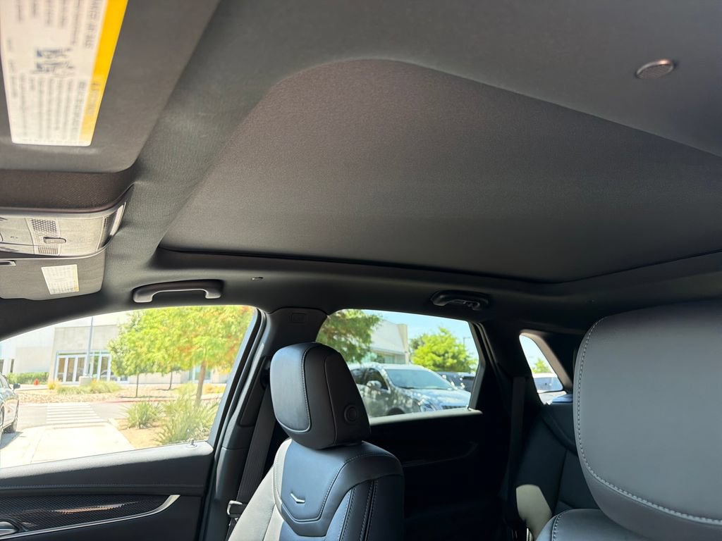 New 2026 Cadillac XT5 Sportv w/ LPO, Floor Liner Package AWD/4WD image 28