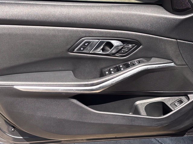 Used 2019 BMW 330i Sedan RWD image 18