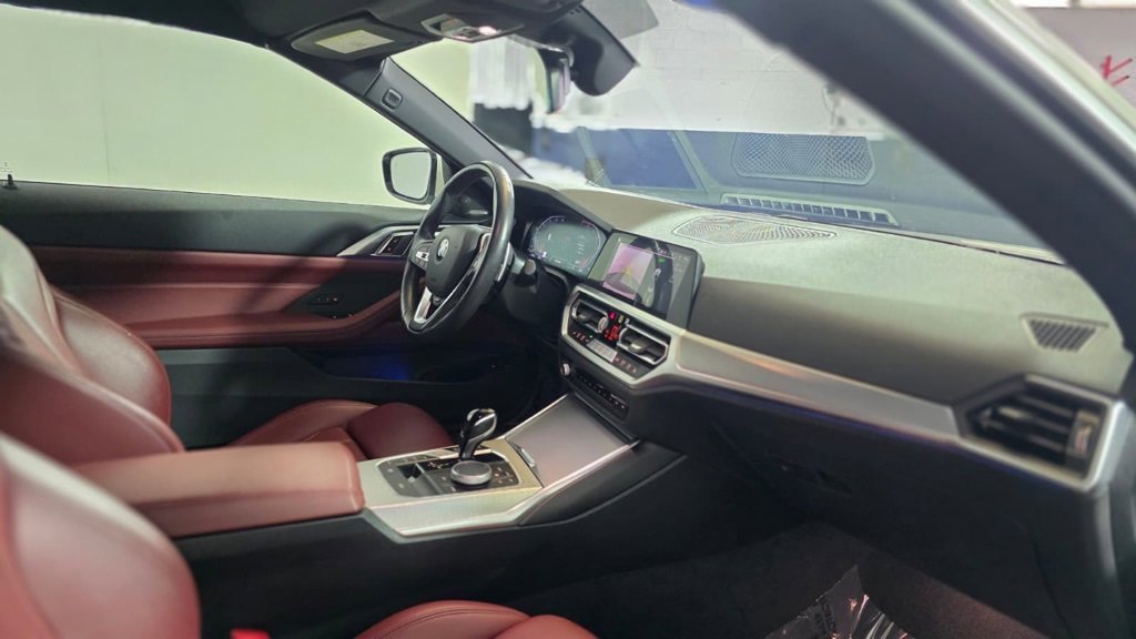 Used 2022 BMW 430i xDrive Convertible w/ Premium Package image 11