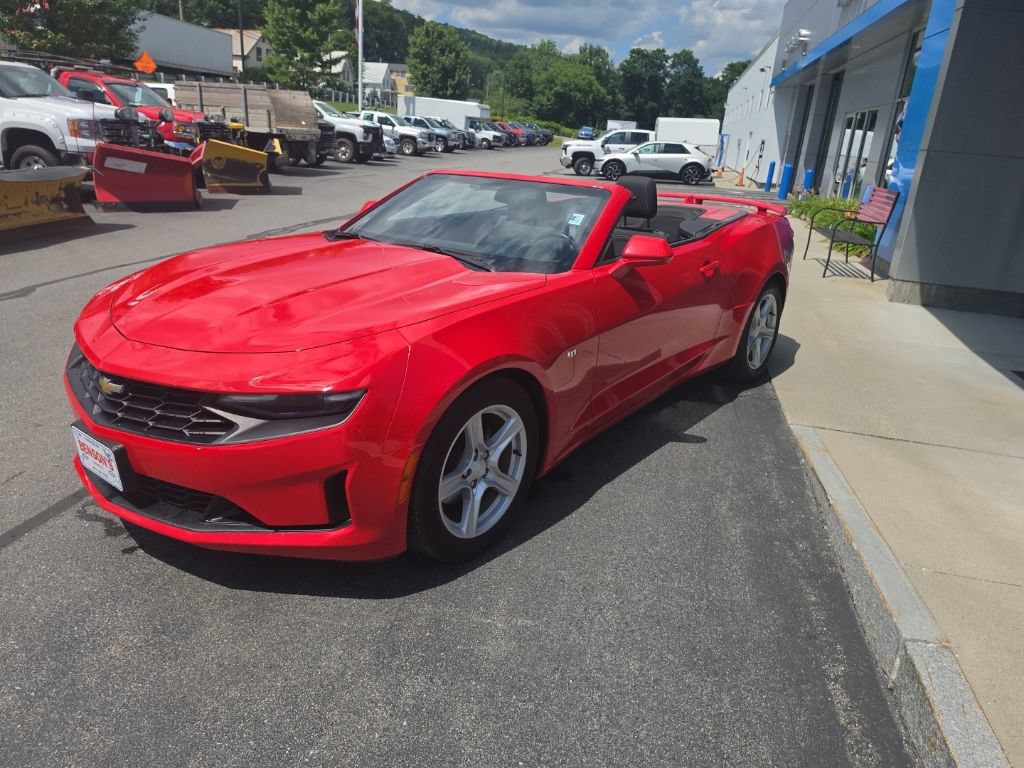 Used 2019 Chevrolet Camaro LT RWD image 15