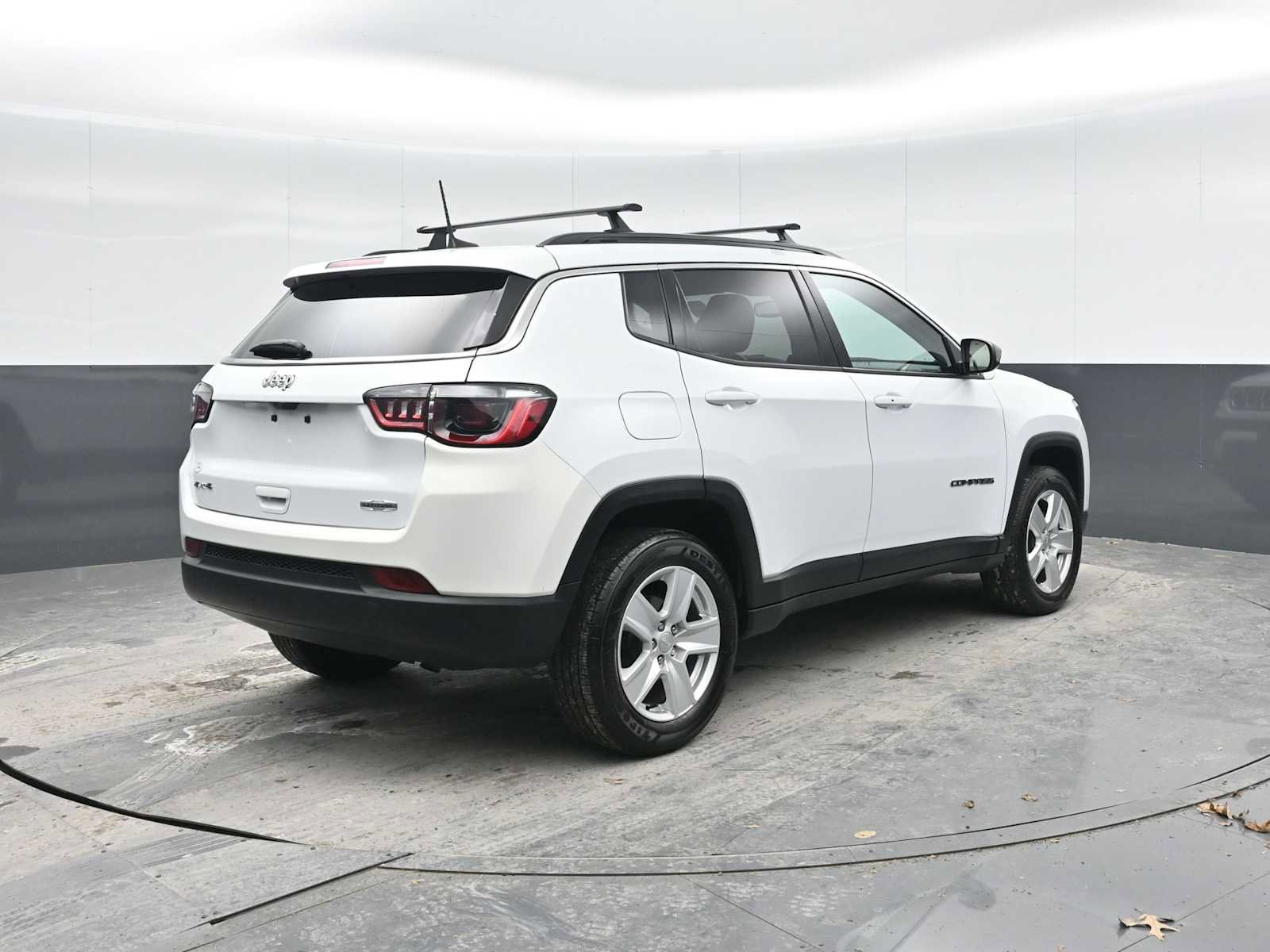 Used 2022 Jeep Compass Latitude w/ Convenience Group image 9