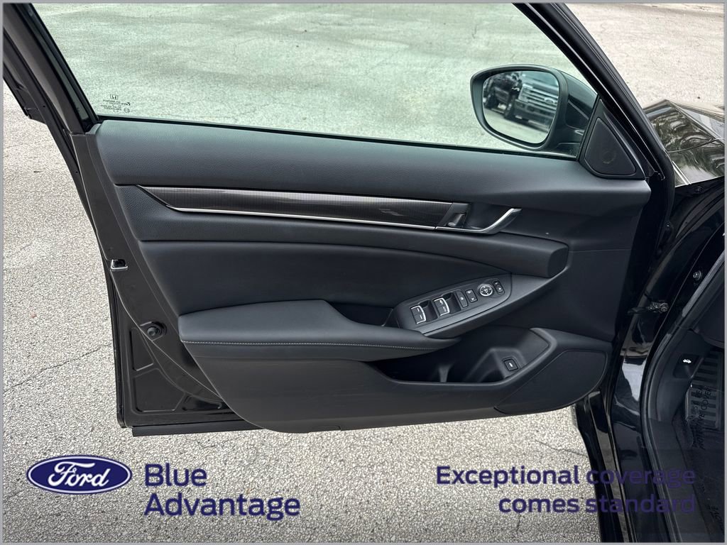Used 2019 Honda Accord Sport image 11
