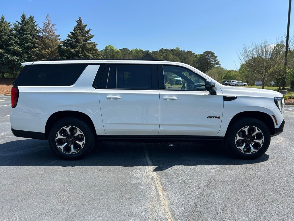 Used 2025 GMC Yukon XL AT4 Ultimate w/ LPO, AT4 Appearance Package AWD/4WD image 29