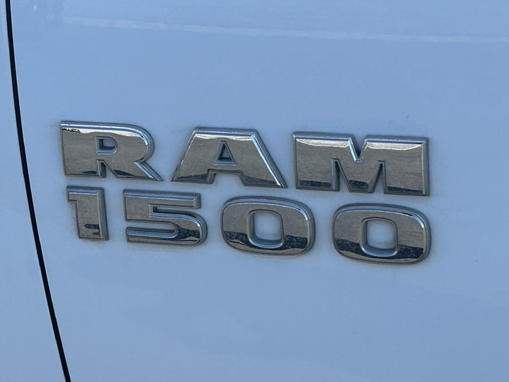 Used 2014 RAM 1500 ST w/ SXT Appearance Group AWD/4WD image 14
