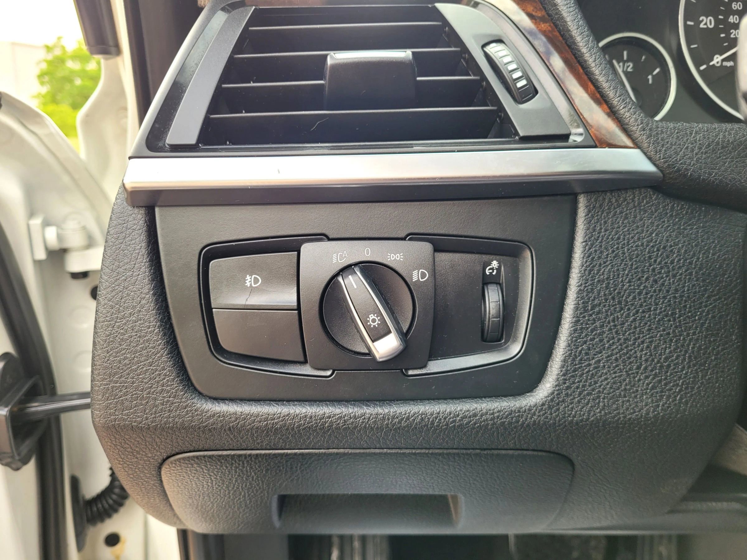 Used 2014 BMW 328i Sedan RWD image 38