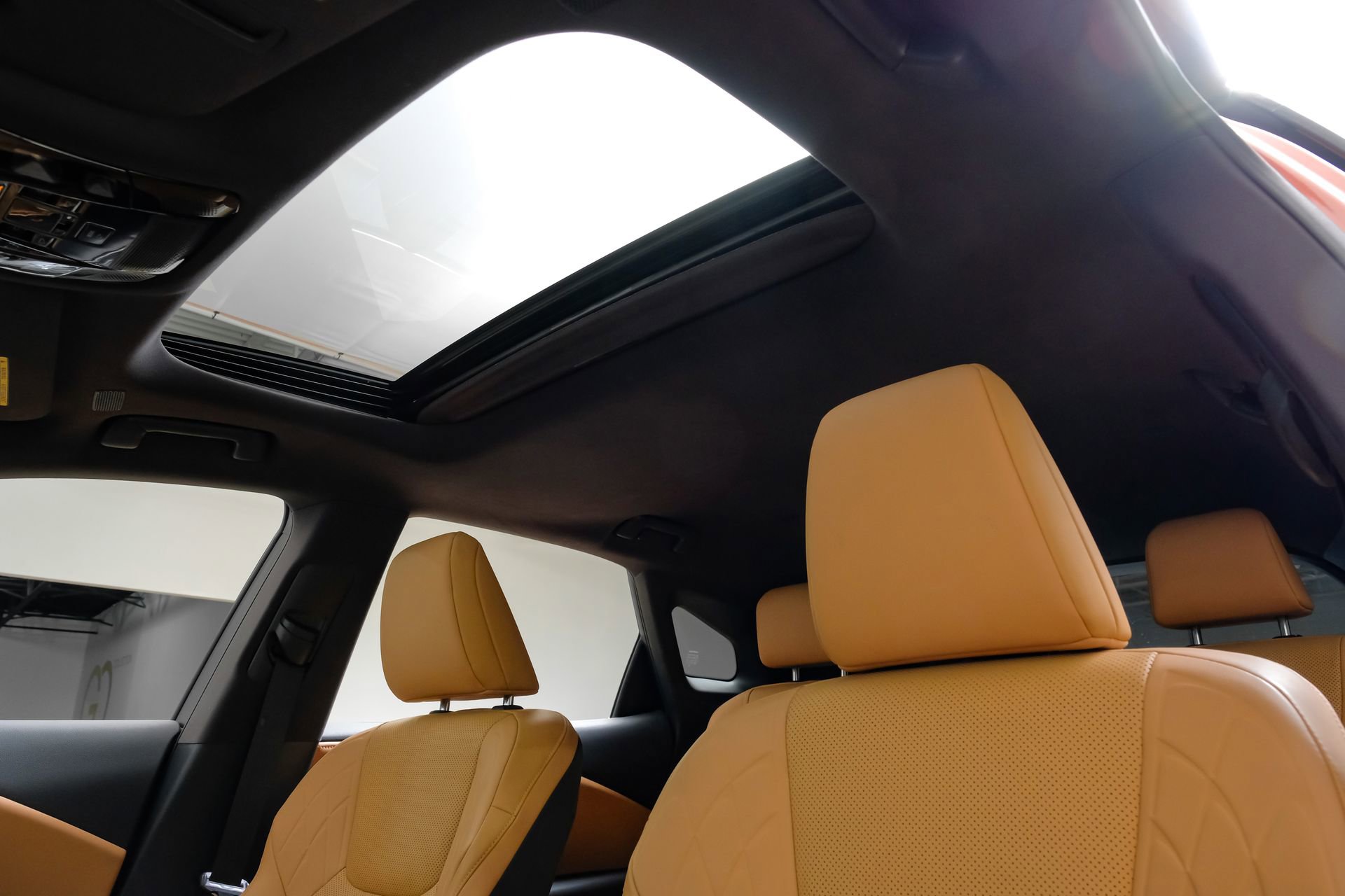 Used 2024 Lexus RX 350 Premium w/ Accessory Package (Z1) FWD image 5