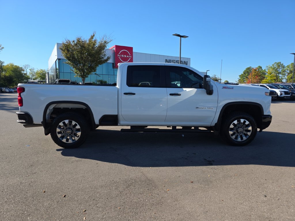 Used 2025 Chevrolet Silverado 2500 Custom w/ Custom Value Package AWD/4WD image 12
