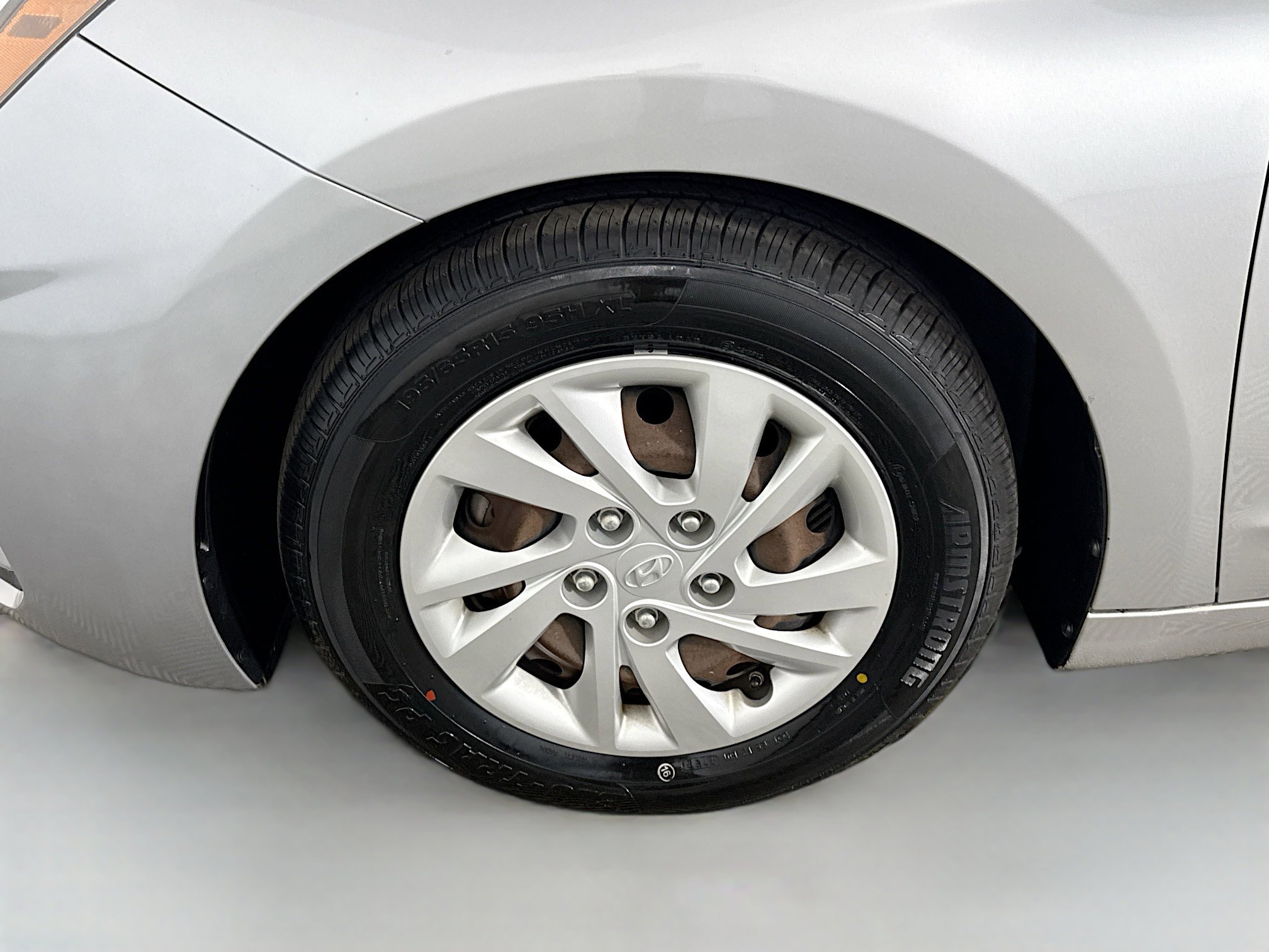 Used 2020 Hyundai Elantra SE image 37