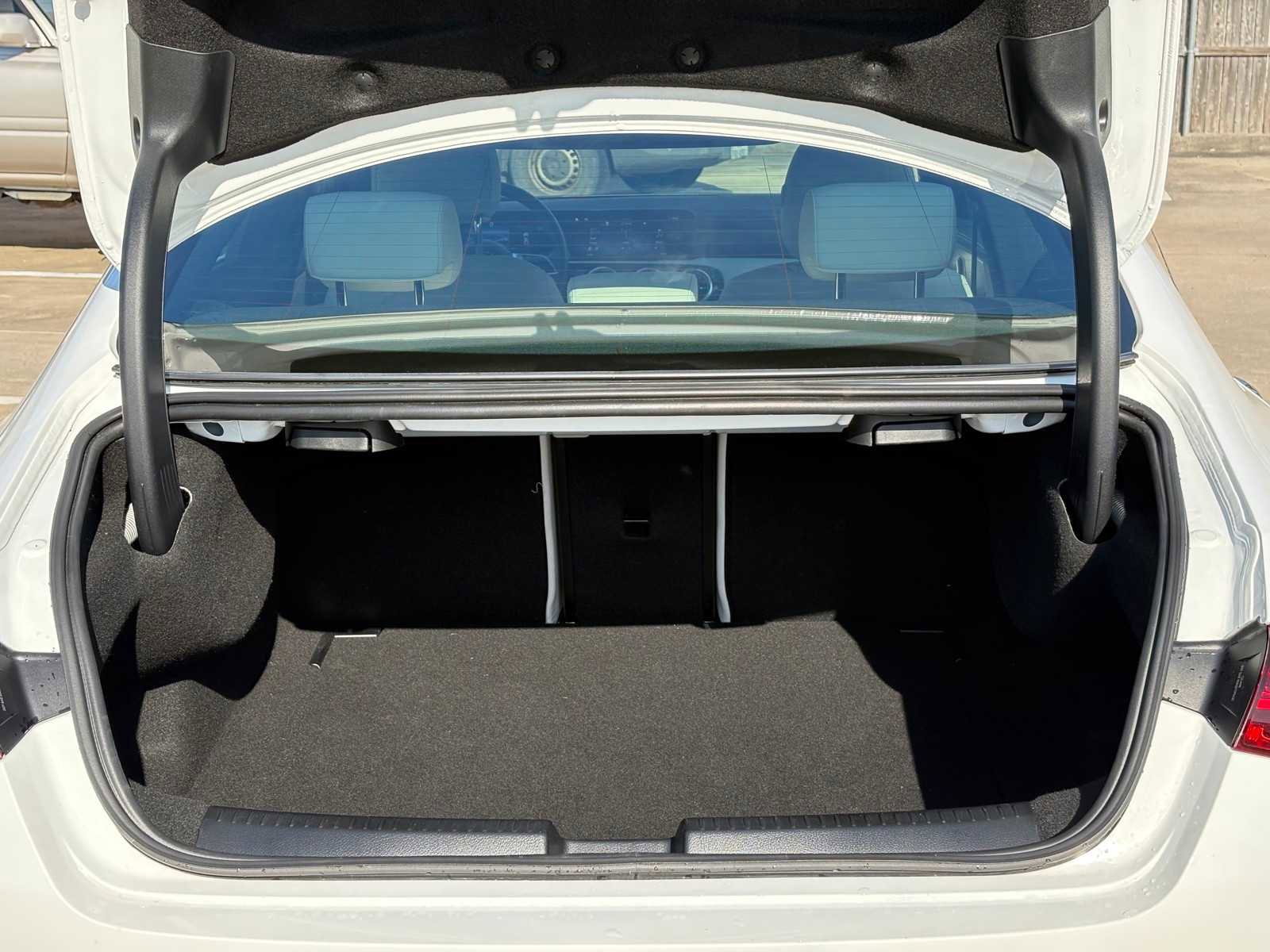 Certified 2025 Mercedes-Benz CLA 250 4MATIC image 10