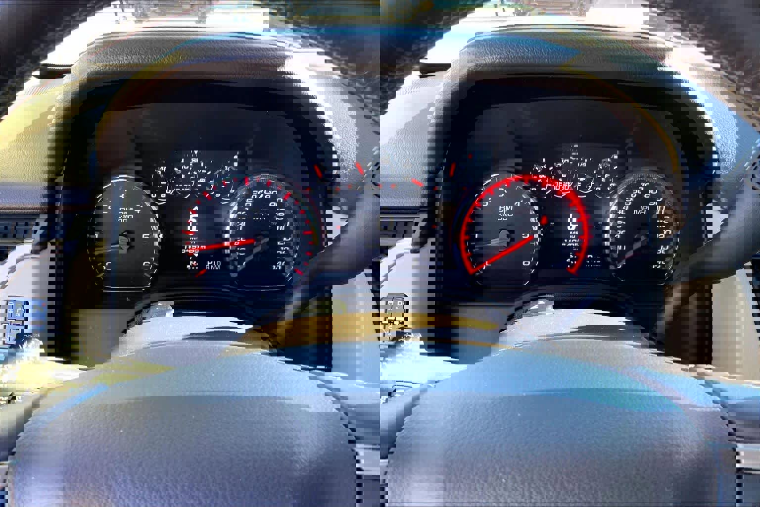 Used 2016 GMC Yukon XL Denali w/ Open Road Package image 24