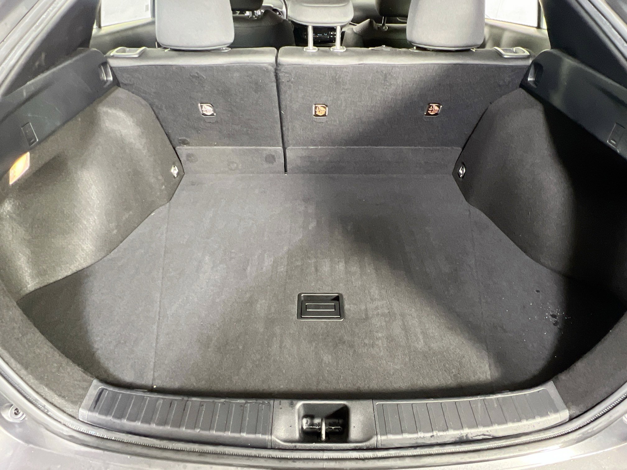 Used 2020 Toyota Prius LE image 23