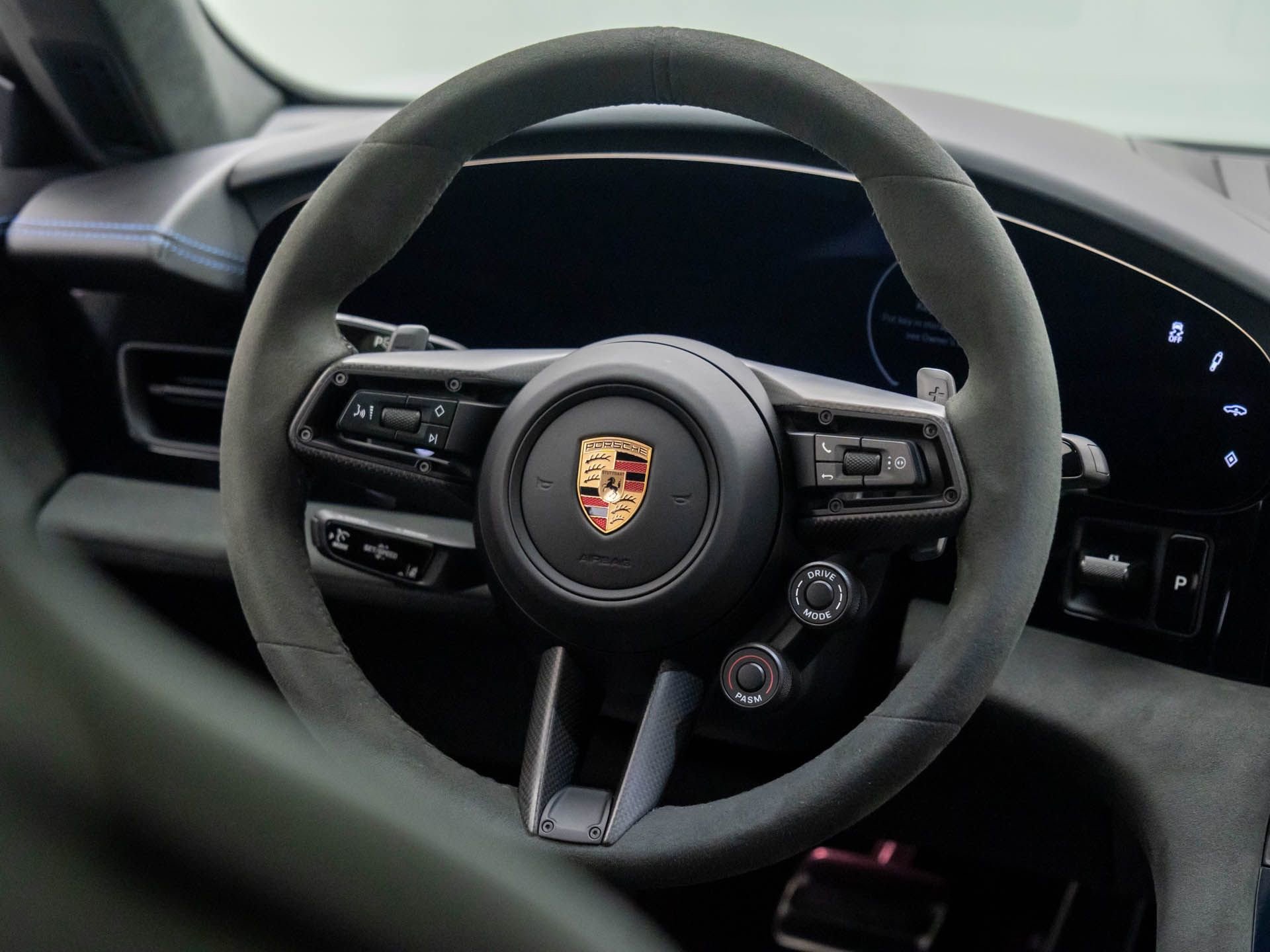 Certified 2025 Porsche Taycan Turbo GT image 12