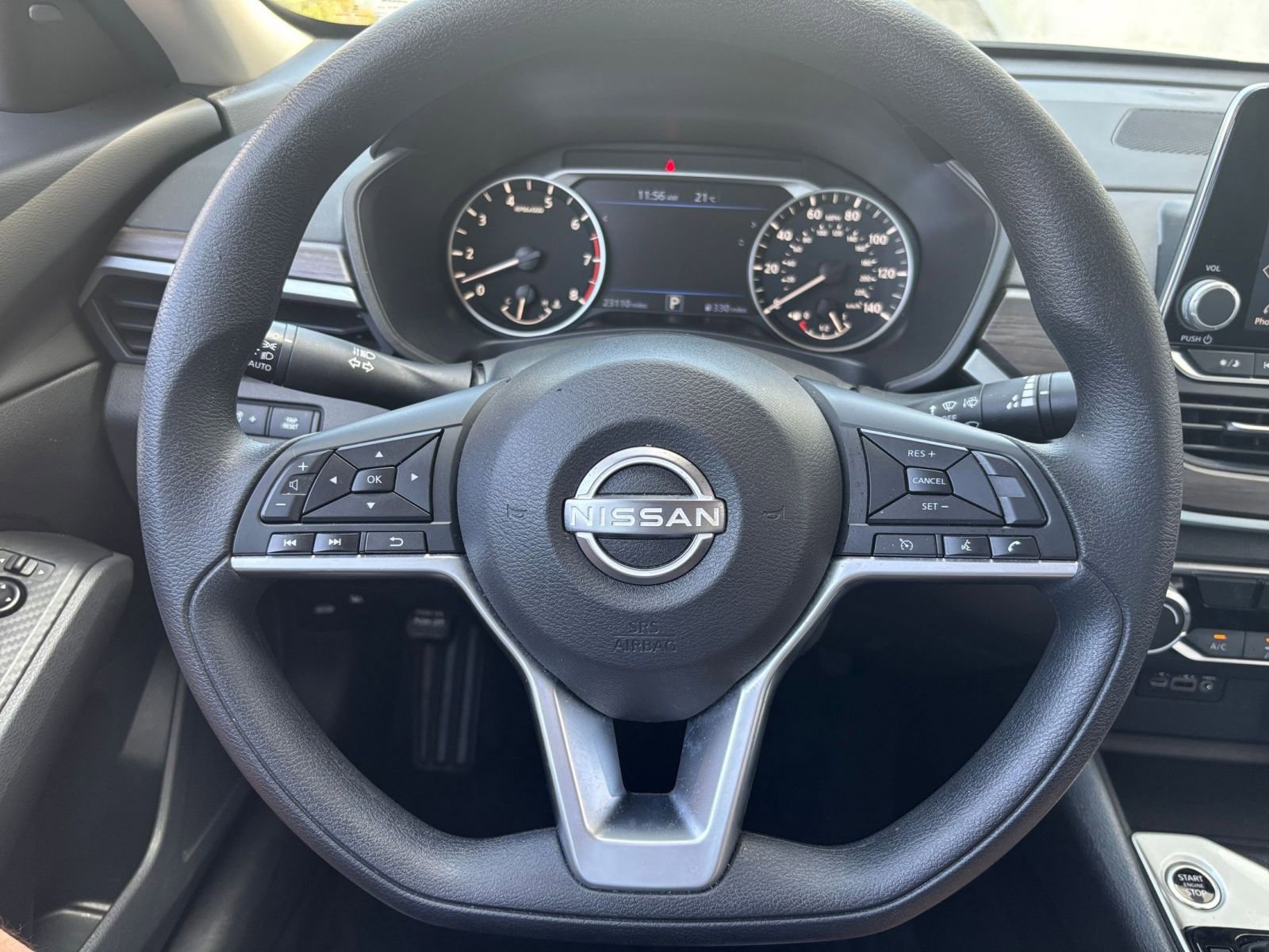 Used 2025 Nissan Altima 2.5 SV FWD image 28
